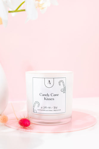 Candy Cane Kisses | Christmas Star Anise, Sweet Mint, Marshmallow, Vanilla and Musk Candle