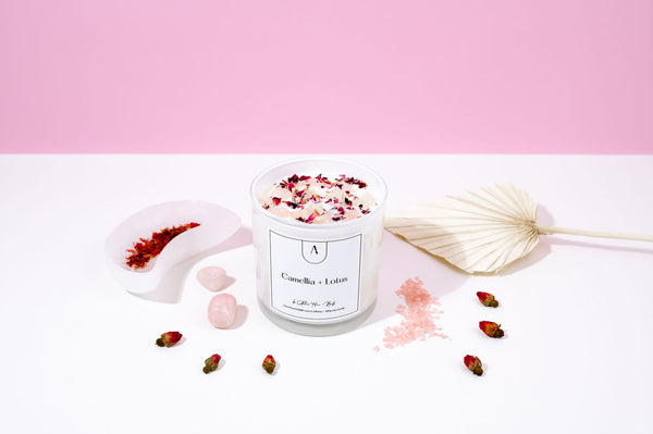 Bergamot, Lemon, Pink Camellia, Amber and White Musk Refillable Candle